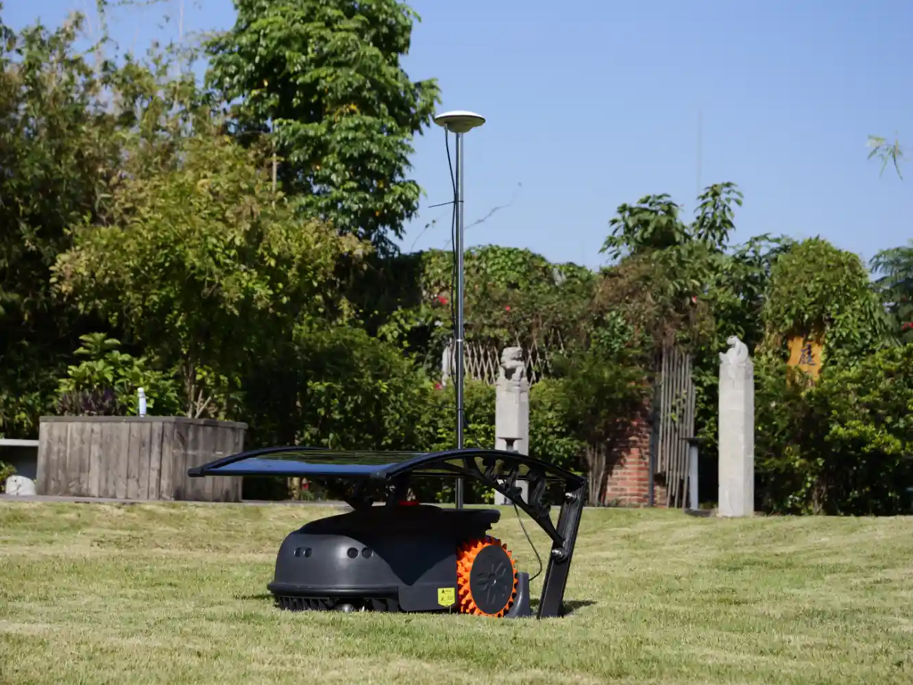 Chinese Robot Lawn Mower Without Perimeter Wire