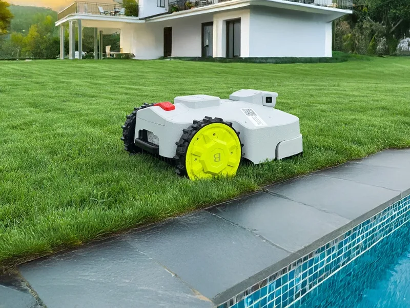 Titan 100 lawn mower for large lawns